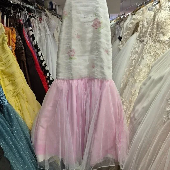 Formal Dress - Picture 2 of 2